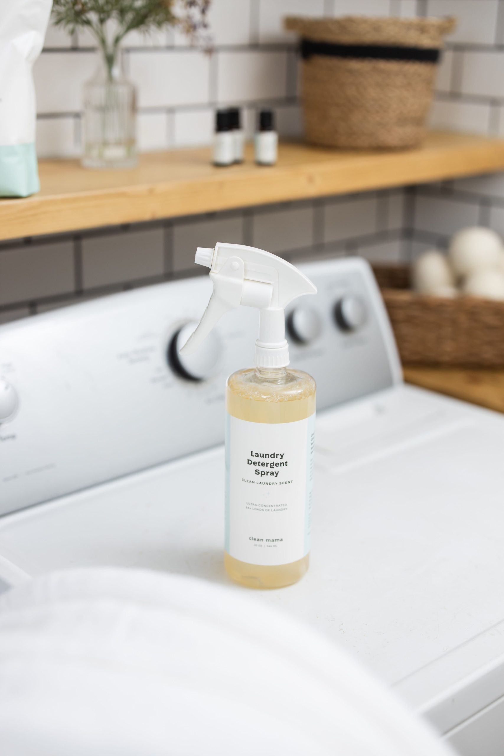 Laundry Detergent Spray - Clean Mama